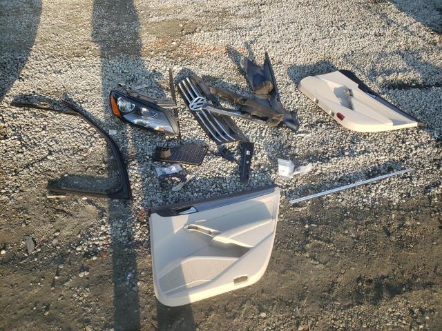 1VWBT7A35FC022453 - 2015 VOLKSWAGEN PASSAT SE BLUE photo 12