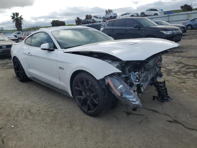 1FA6P8CF4J5181179 - 2018 FORD MUSTANG GT WHITE photo 4