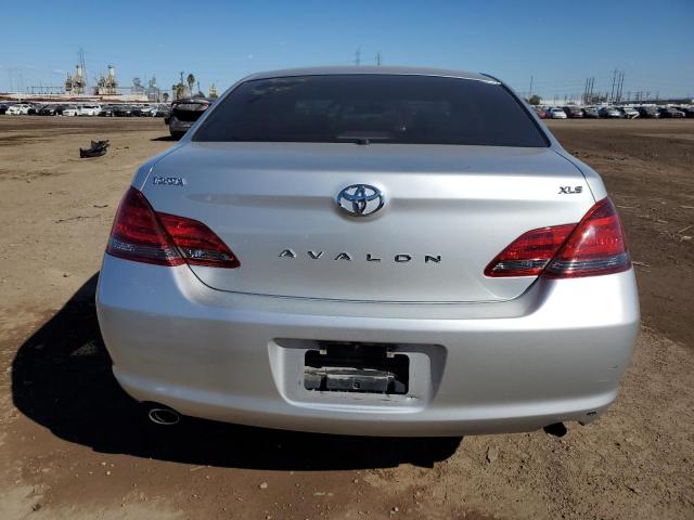 4T1BK36B08U260816 - 2008 TOYOTA AVALON XL SILVER photo 6