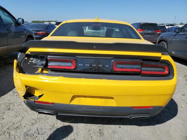 2C3CDZAG6JH132165 - 2018 DODGE CHALLENGER SXT YELLOW photo 6