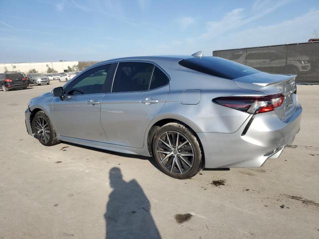 4T1T11AK8RU840769 - 2024 TOYOTA CAMRY SE NIGHT SHADE SILVER photo 2