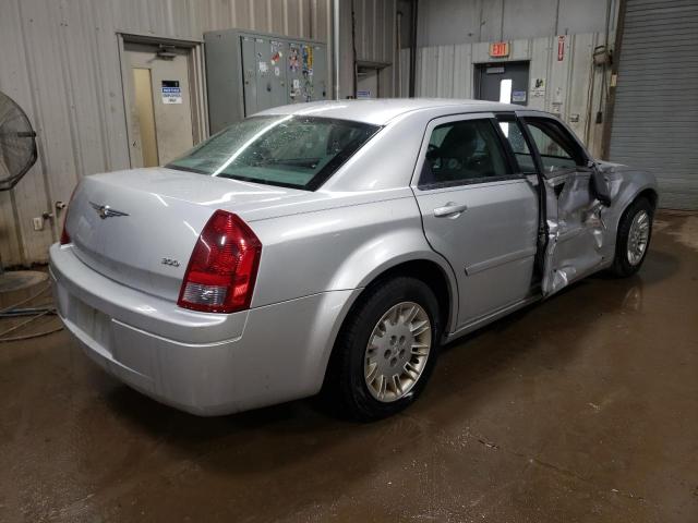 2C3JA43R25H592303 - 2005 CHRYSLER 300 SILVER photo 3