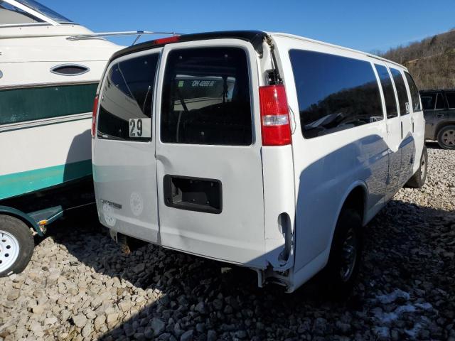 1GAZGPFG9H1340956 - 2017 CHEVROLET EXPRESS G3 LT WHITE photo 3