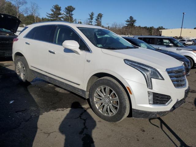 1GYKNDRS0JZ173711 - 2018 CADILLAC XT5 LUXURY WHITE photo 4