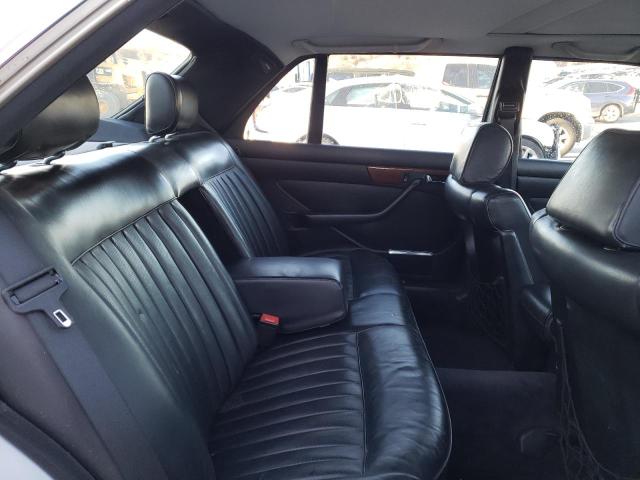 WDBCA35D2GA246302 - 1986 MERCEDES-BENZ 420 SEL GOLD photo 10