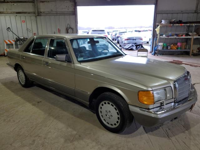 WDBCA35D2GA246302 - 1986 MERCEDES-BENZ 420 SEL GOLD photo 4