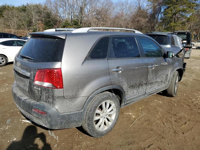 5XYKUDA2XBG056979 - 2011 KIA SORENTO EX SILVER photo 3