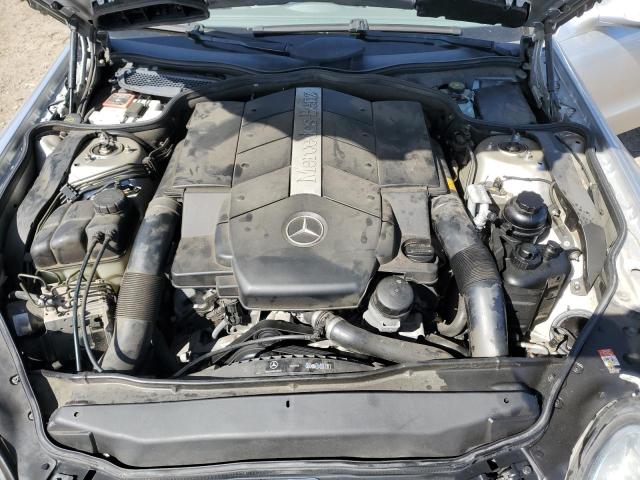 WDBSK75F73F046188 - 2003 MERCEDES-BENZ SL 500R SILVER photo 11