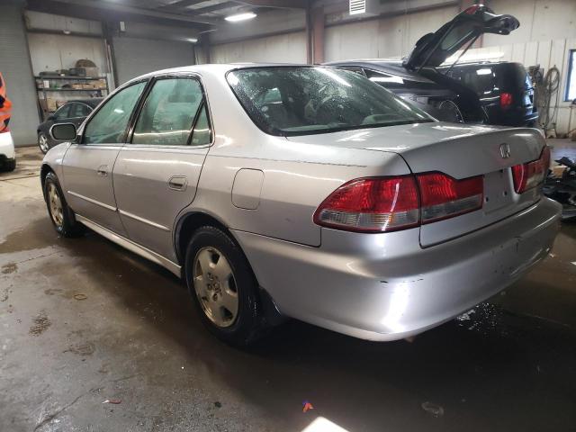 1HGCG16512A005983 - 2002 HONDA ACCORD EX SILVER photo 2