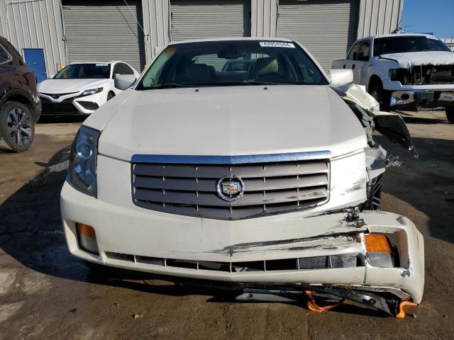 1G6DM577840161839 - 2004 CADILLAC CTS WHITE photo 5