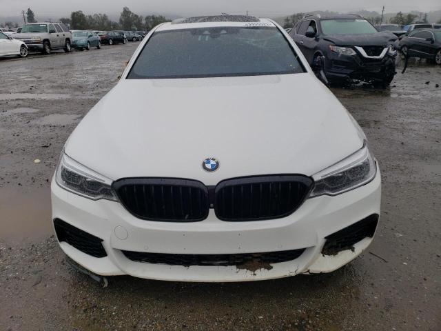 WBAJE5C52JWA92768 - 2018 BMW 540 I WHITE photo 5