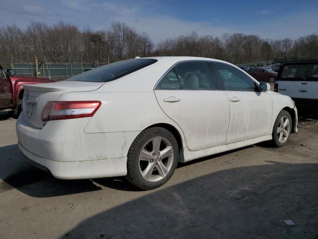 4T1BF3EK6BU639784 - 2011 TOYOTA CAMRY BASE WHITE photo 3