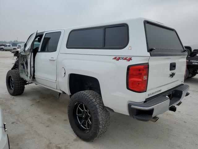 3GCUKREC2JG374013 - 2018 CHEVROLET SILVERADO WHITE photo 2