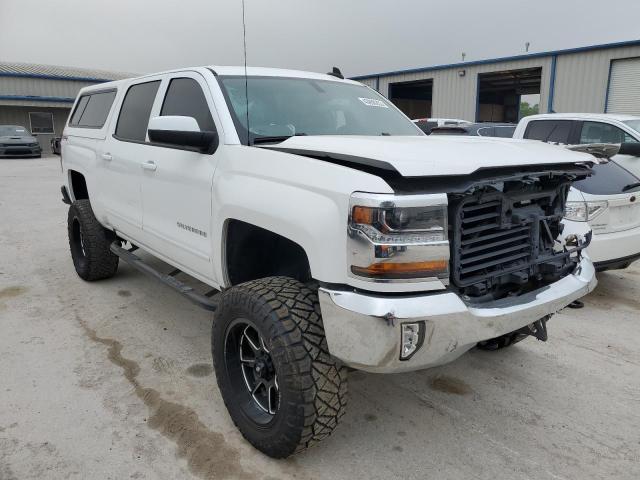 3GCUKREC2JG374013 - 2018 CHEVROLET SILVERADO WHITE photo 4