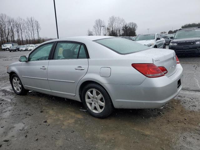 4T1BK36B08U304801 - 2008 TOYOTA AVALON XL SILVER photo 2