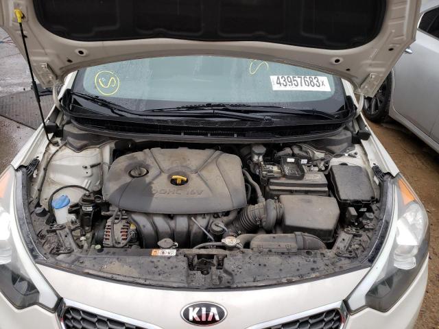 KNAFK4A64F5407150 - 2015 KIA FORTE LX CREAM photo 11