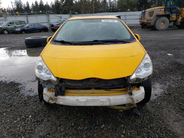 JTDKDTB31E1061459 - 2014 TOYOTA PRIUS C YELLOW photo 5