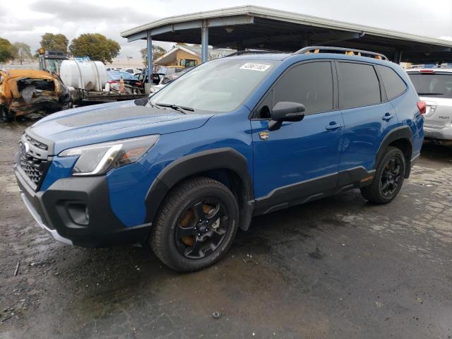 JF2SKAMC0NH493430 - 2022 SUBARU FORESTER WILDERNESS BLUE photo 1