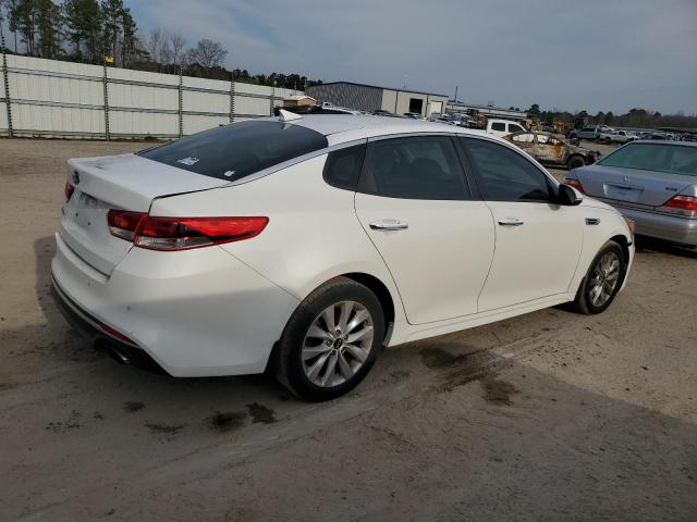 5XXGT4L34JG267600 - 2018 KIA OPTIMA LX WHITE photo 3