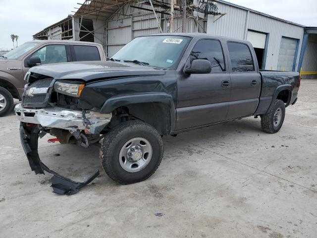 2004 CHEVROLET SILVERADO C2500 HEAVY DUTY, 