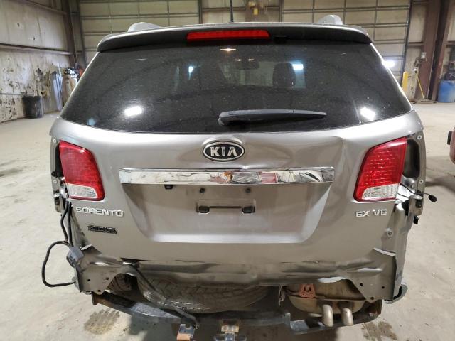 5XYKUDA22BG089913 - 2011 KIA SORENTO EX GRAY photo 6