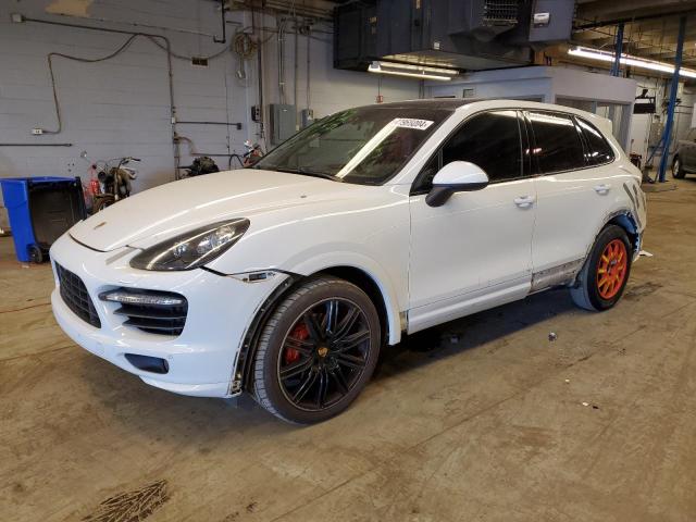 2014 PORSCHE CAYENNE GTS, 