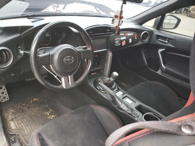 JF1ZNAA16D2718867 - 2013 TOYOTA SCION FR-S WHITE photo 8