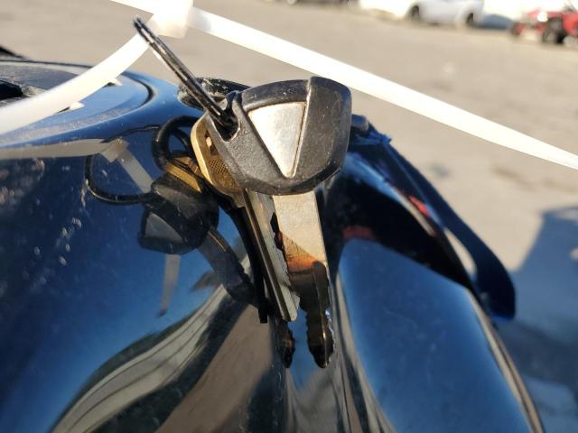 JKAEXEJ18HDA01291 - 2017 KAWASAKI EX650 J შავი ფოტო 8