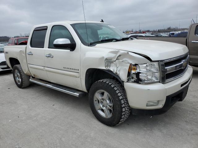 3GCEK33329G169808 - 2009 CHEVROLET SILVERADO K1500 LTZ WHITE photo 4