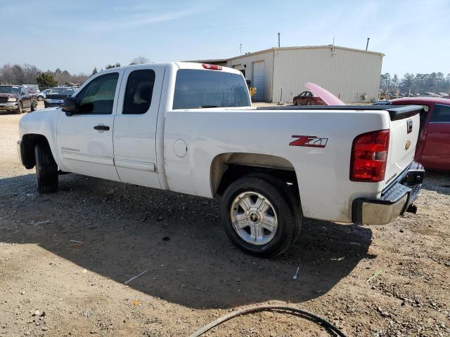 1GCRCSE0XDZ264511 - 2013 CHEVROLET SILVERADO C1500 LT WHITE photo 2