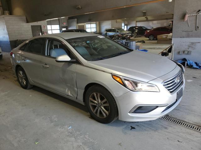 5NPE24AF5GH356998 - 2016 HYUNDAI SONATA SE SILVER photo 4