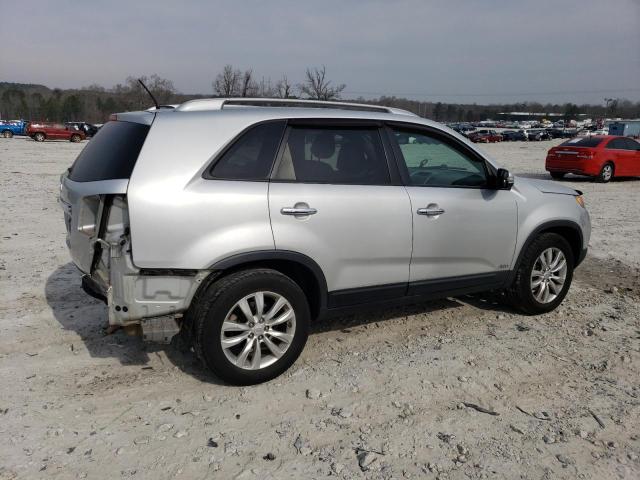 5XYKTDA25BG078469 - 2011 KIA SORENTO BASE SILVER photo 3