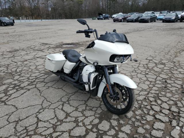 1HD1KTC19JB607202 - 2018 HARLEY-DAVIDSON FLTRXS ROAD GLIDE SPECIAL WHITE photo 1