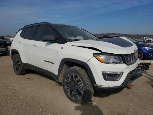 3C4NJDDB3KT752478 - 2019 JEEP COMPASS TRAILHAWK WHITE photo 4