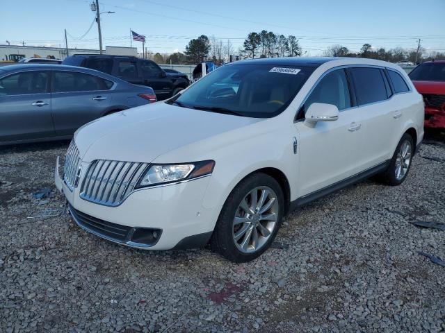 2010 LINCOLN MKT, 