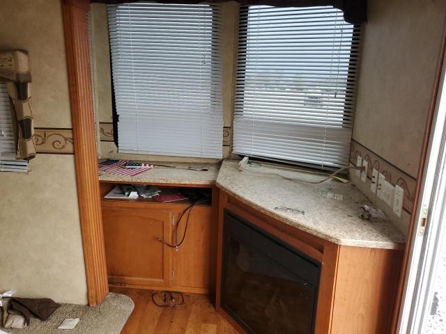 4X4TSMR238M018641 - 2008 SALM FOREST RIV WHITE photo 5