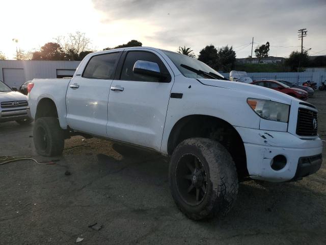 5TFHY5F18CX214240 - 2012 TOYOTA TUNDRA CREWMAX LIMITED WHITE photo 4