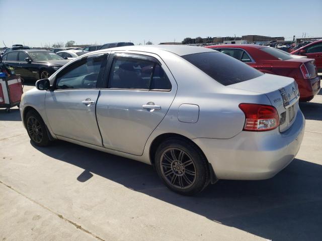 JTDBT923371048771 - 2007 TOYOTA YARIS SILVER photo 2