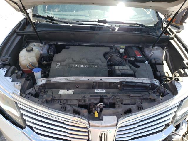 2LMPJ6LR8HBL29029 - 2017 LINCOLN MKX RESERVE Արծաթագույն լուսանկար 7