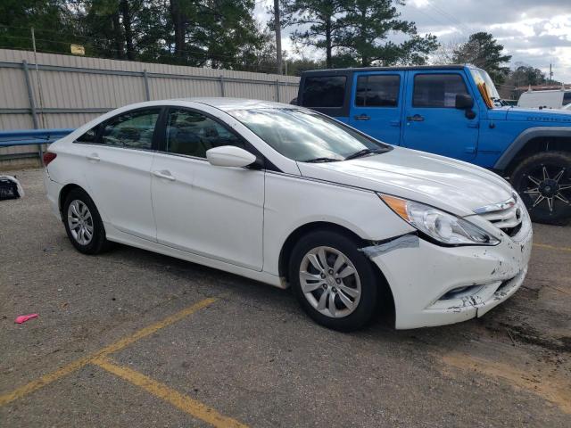 5NPEB4AC7CH492646 - 2012 HYUNDAI SONATA GLS WHITE photo 4