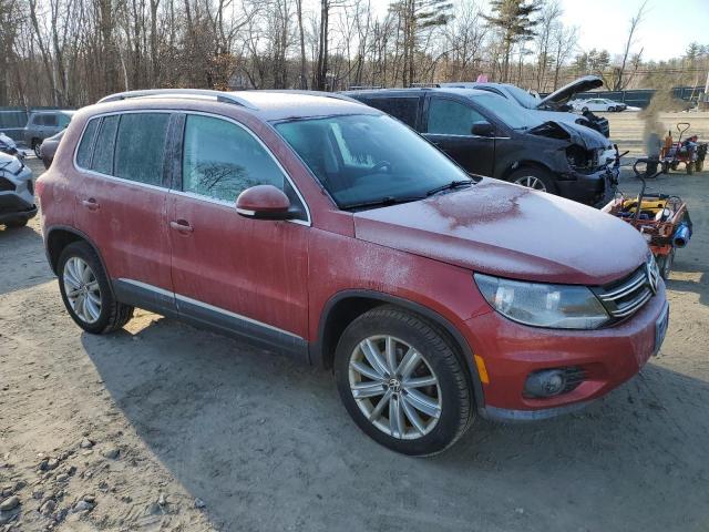 WVGBV7AX8CW004048 - 2012 VOLKSWAGEN TIGUAN S RED photo 4