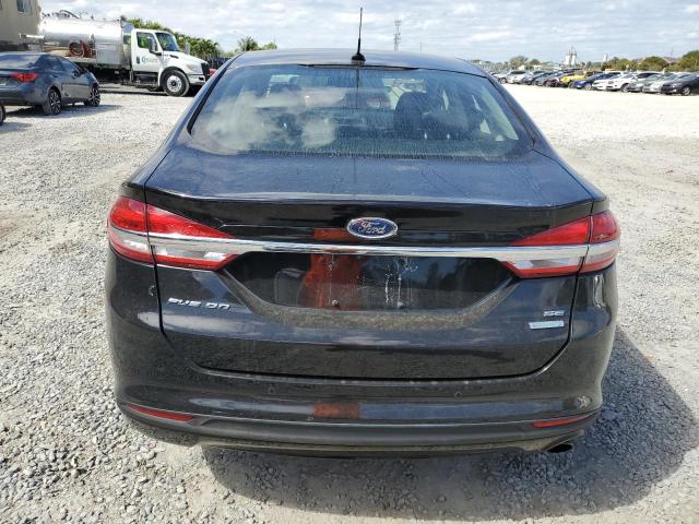 3FA6P0HD9HR364495 - 2017 FORD FUSION SE BLACK photo 6