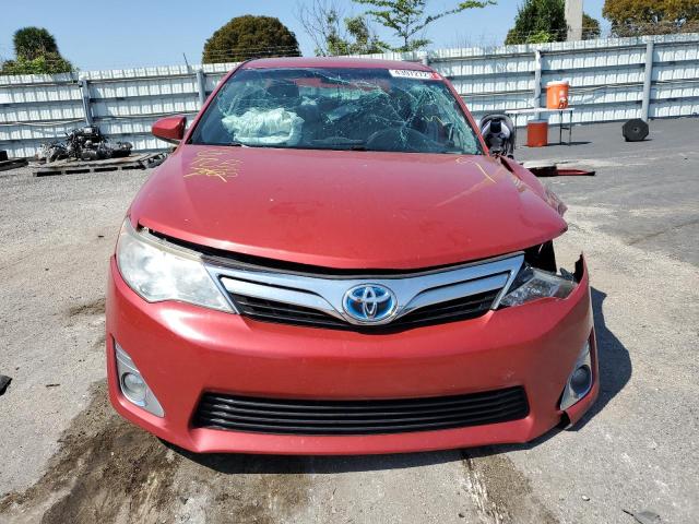 4T1BD1FK6CU034447 - 2012 TOYOTA CAMRY HYBRID RED photo 5