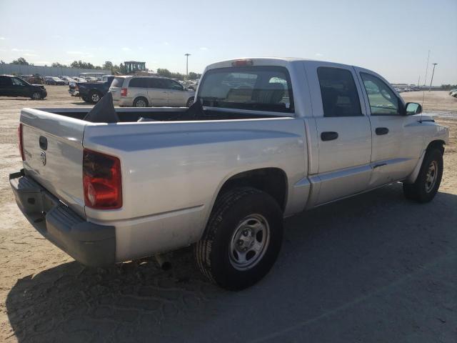 1D7HE28K87S261290 - 2007 DODGE DAKOTA QUAD SILVER photo 3