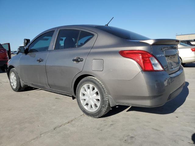 3N1CN7AP9FL844765 - 2015 NISSAN VERSA S SILVER photo 2