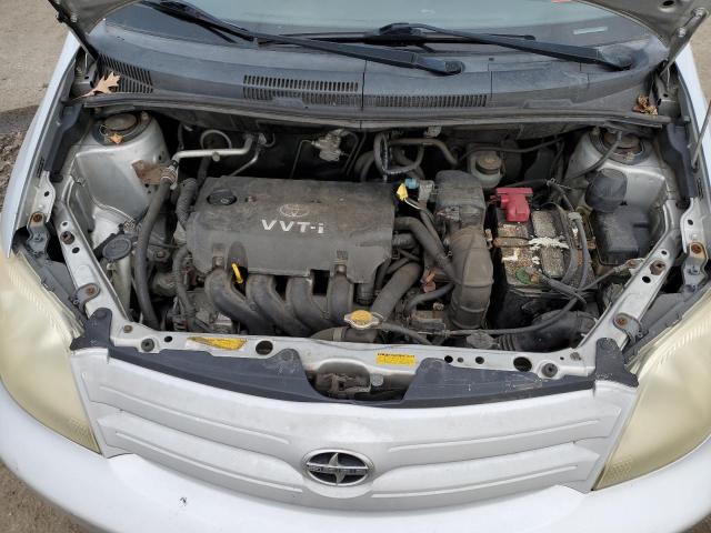 JTKKT624050100974 - 2005 TOYOTA SCION XA SILVER photo 11