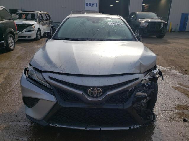 4T1B61HK8KU759487 - 2019 TOYOTA CAMRY XSE SILVER photo 5