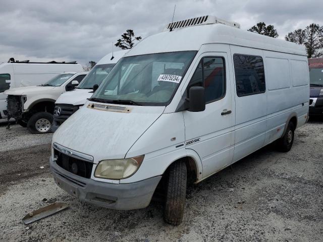 WD2YD742235507385 - 2003 DODGE SPRINTER WHITE photo 1