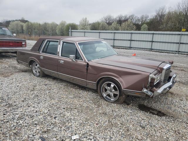 1LNBM82FXJY681196 - 1988 LINCOLN TOWN CAR SIGNATURE BROWN photo 4