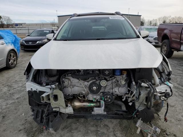 4S4BSANC8J3379319 - 2018 SUBARU OUTBACK 2.5I LIMITED WHITE photo 5